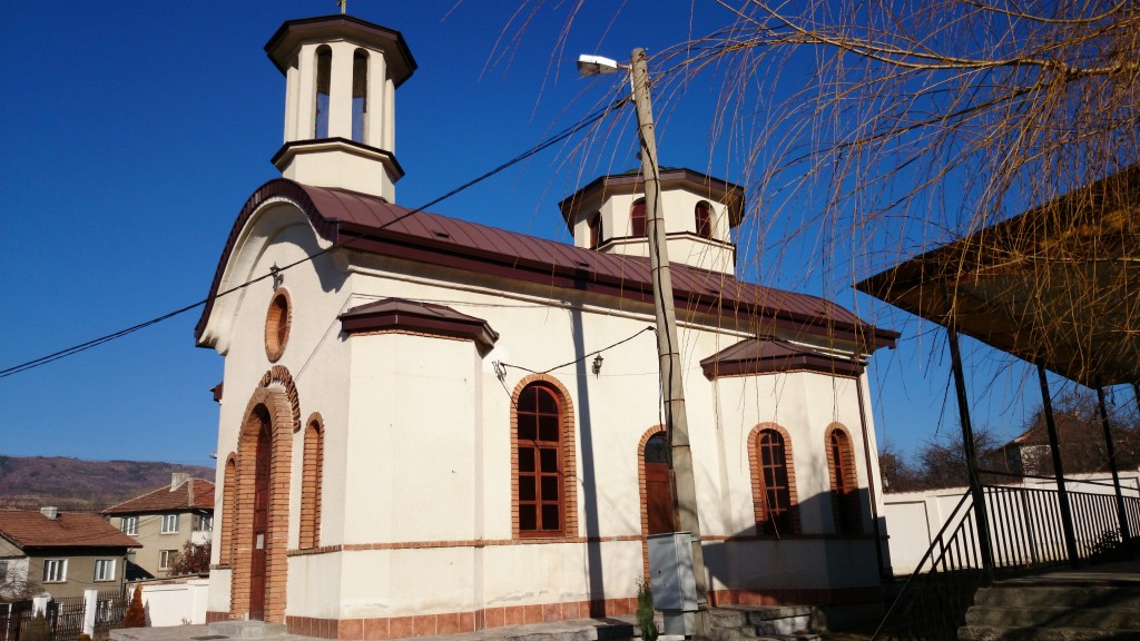 Обраха кутиите за дарения на църквата в Драгичево