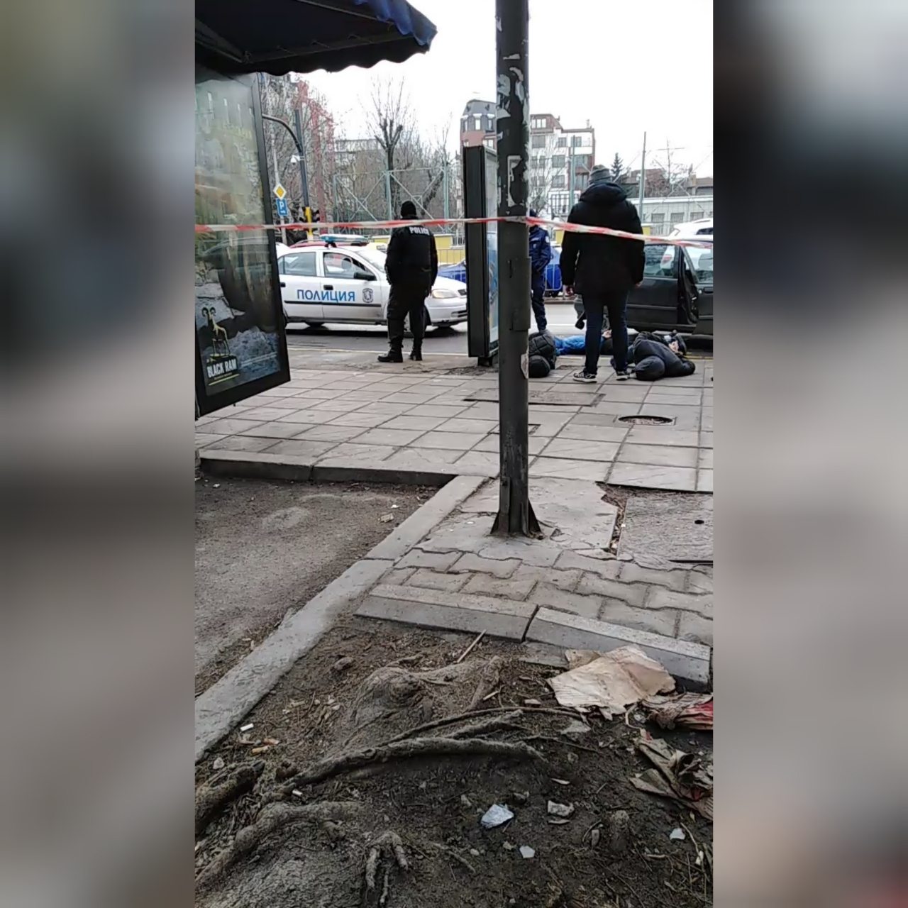Задържаха трима след кражби от автомобили в центъра на София (ВИДЕО)