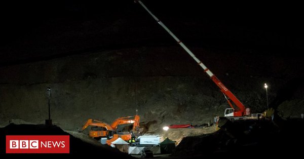 Откриха мъртво детето, което падна в 100-метрова шахта в Испания