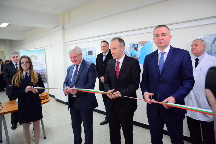 Парамедици ще работят в 237 филиала на Спешна помощ