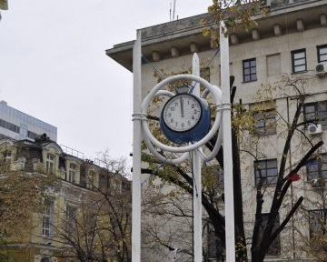 Поправят градския часовник в Бургас