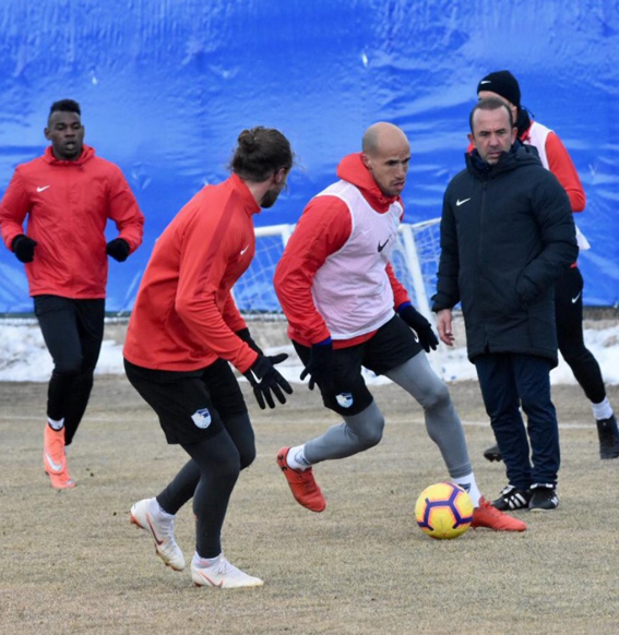 Турците: Купихме Обертан от "Левски" за 1,705 млн. евро