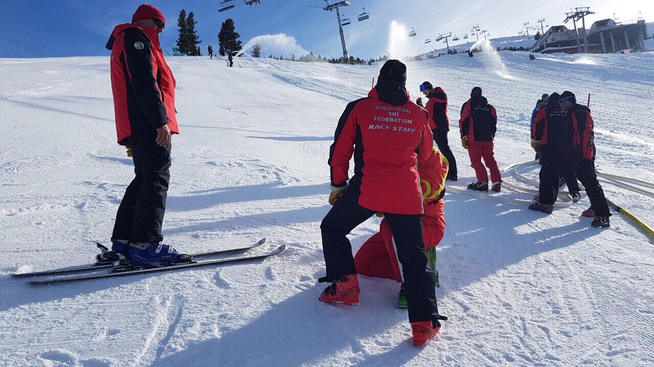 Одобриха снега за стартовете в Банско