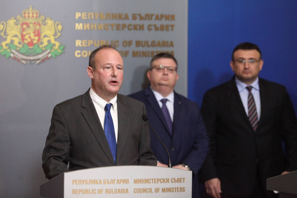 Петролната компания на Венецуела превеждала огромни суми по сметка в българска банка