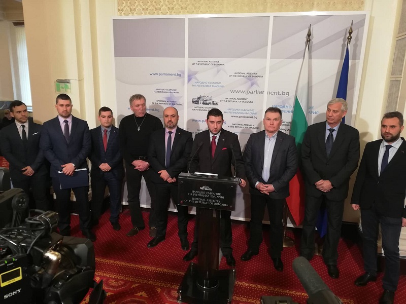 ВМРО предлага програма за помощ за раждане на дете от образовани родители в София