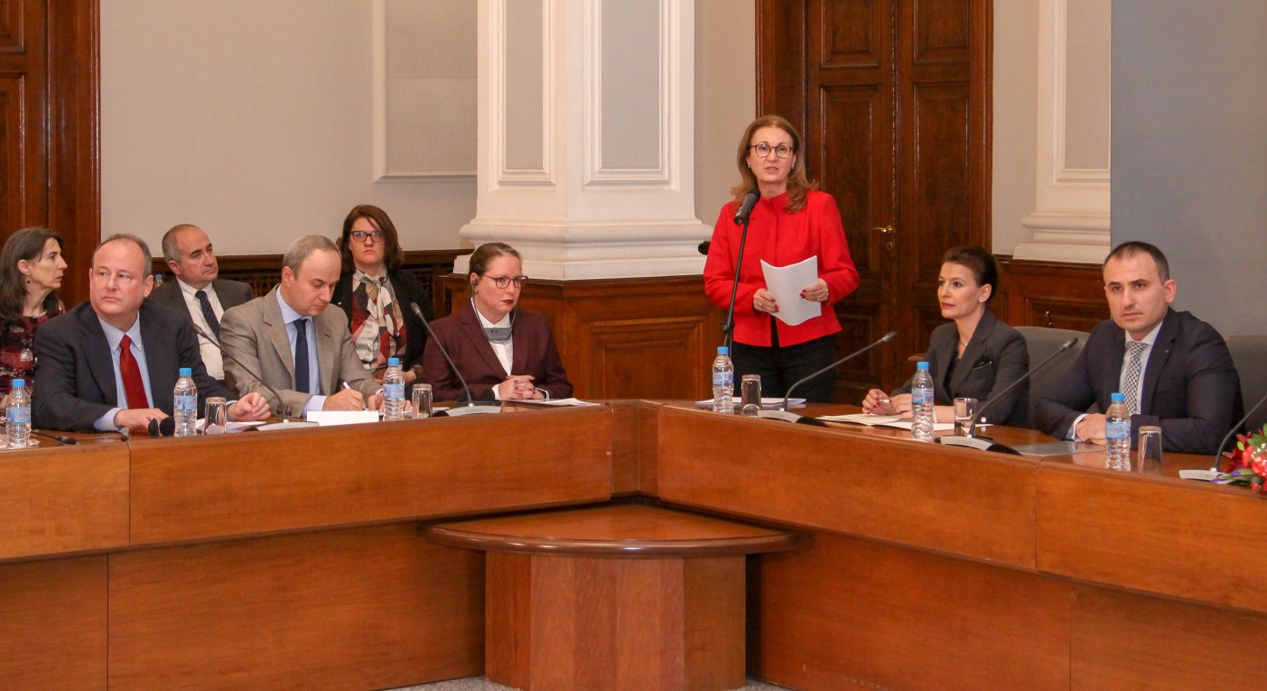 Румяна Бъчварова: Истината за спасяването на българските евреи може да ни обедини като нация
