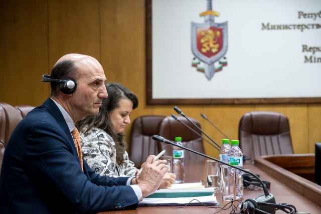 Мануел Наварате: Свършеното от българските служби е пример за работа срещу тероризма в ЕС