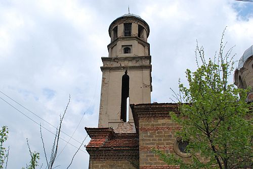 Прокуратурата в Горна Оряховица разследва присвояване на 340 000 лева за ремонт на храм