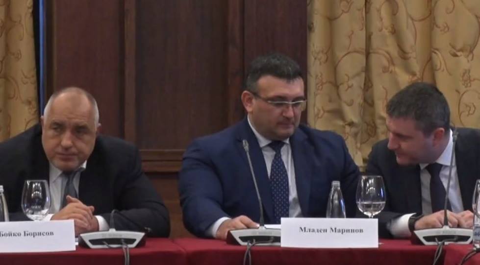 Контрабандата на цигари падна до рекордните 4,4%