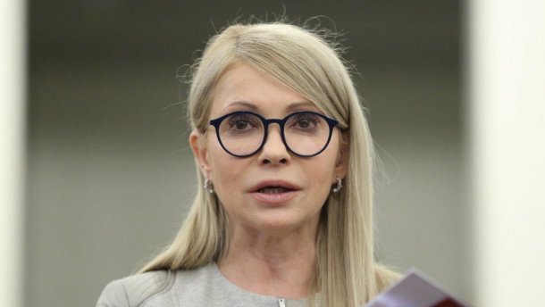 Юлия Тимошенко започва процедура по импийчмънт на президента Петро Порошенко