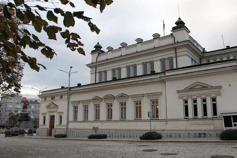 ГЕРБ и Патриотите обсъждат ветото на Радев