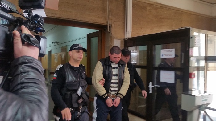 Съдът остави в ареста рецидивиста Стоян, пребил до смърт 54-годишен мъж в село Езерово 