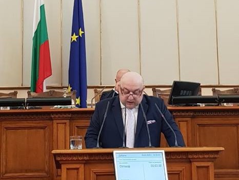Министър Кралев: Инвестирали сме 63 млн. лв. в спортни съоръжения за лека атлетика