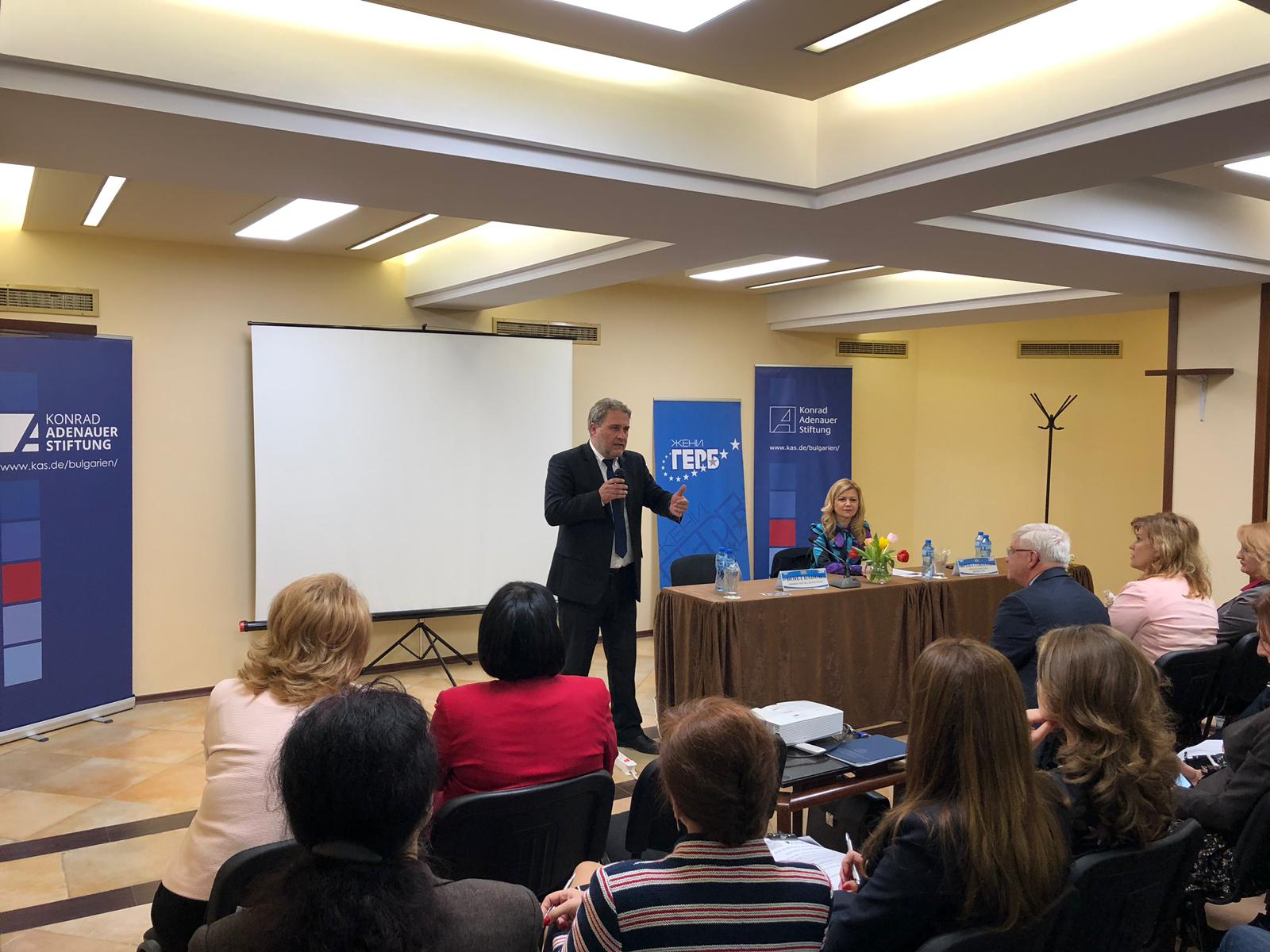 Министър Боил Банов: Бюджетът за институтa за паметниците на културата е увеличен над два пъти