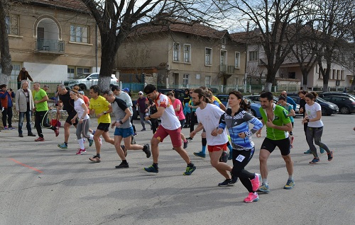 34-ма пробягаха 12 км през Пъстрина планина в Северозапада