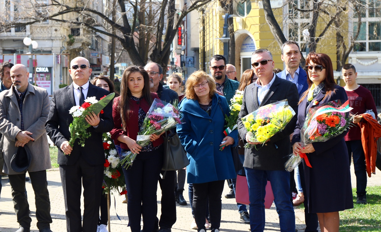 Бургас почете Деня на спасяването на българските евреи