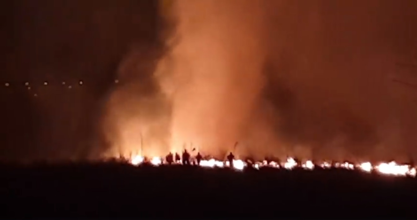 Пожар избухна в местността "Камбаните"