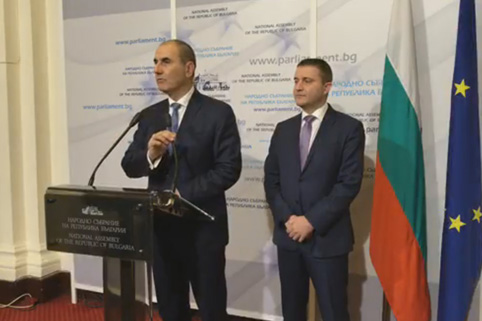 Кой пуска ГЕРБ по пързалката