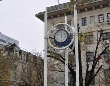 Часовникът на Бургас скоро ще работи отново