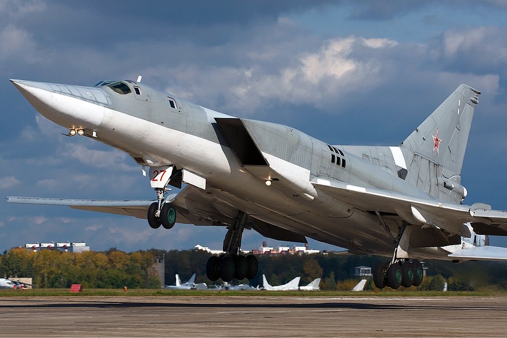 Русия разположи стратегически бомбардировачи Ту-22М3 в Крим
