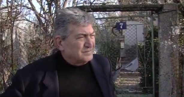 Лекар е в тежко състояние, след като беше пребит и ограбен