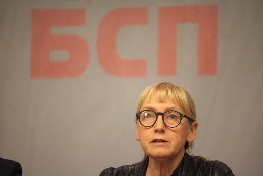 Елена Йончева: Настояваме не само за оставката на Цветанов, но и да напусне политиката