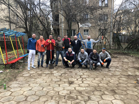Доброволци преобразяват столичния квартал „Изток”