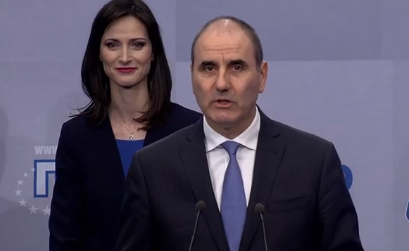 Мария Габриел води листата на ГЕРБ и СДС