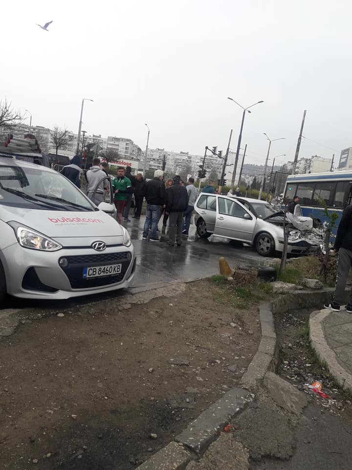 Жена и дете от седемте пострадали при катастрофата с автобуса са изписани