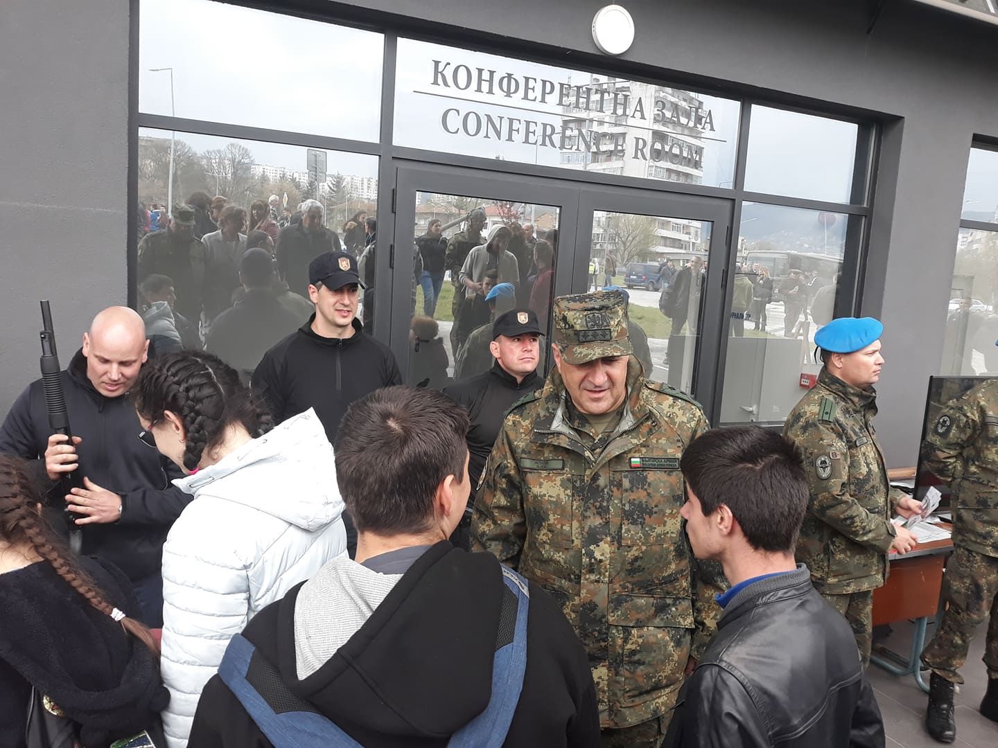 Ген.-лейтенант Димитър Илиев: Българската армия има нужда от силни и смели млади хора