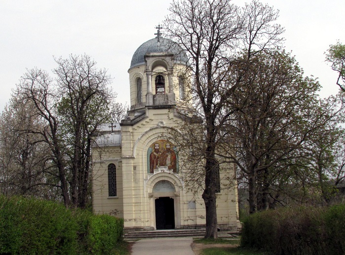 Ремонтират с дарения третия храм-паметник у нас