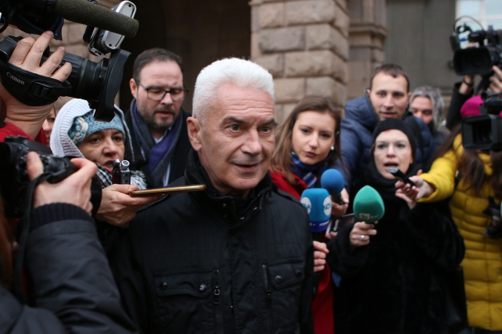 Волен Сидеров: Оставките в ГЕРБ не "оголват" парламента, има достатъчно кадри
