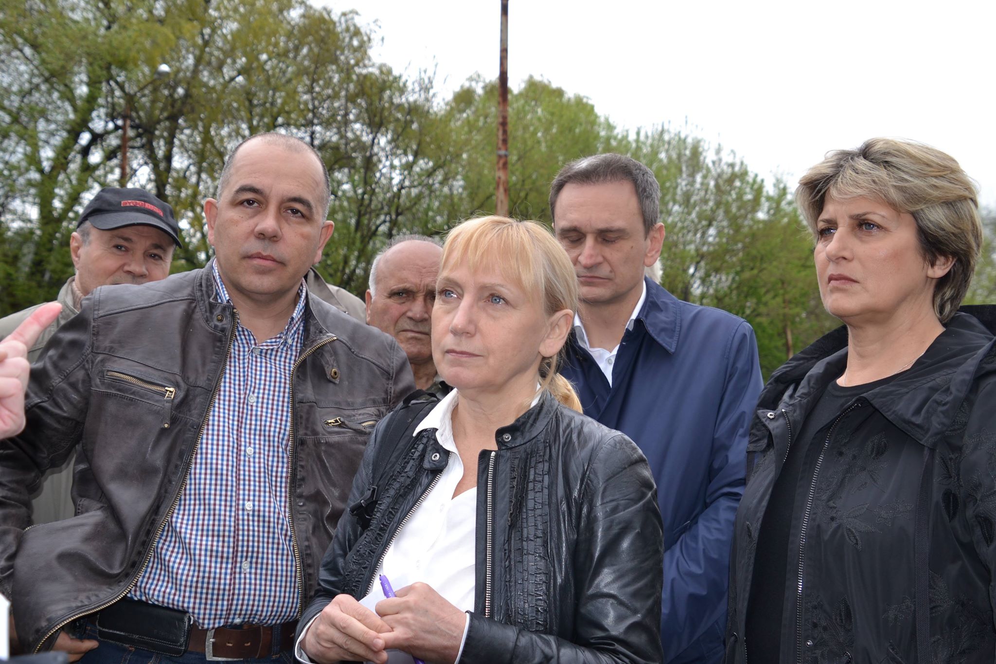 Търновци се оплакаха на депутати от БСП от мръсен въздух и незаконна сеч