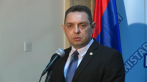 Министър плаши с гладна стачка