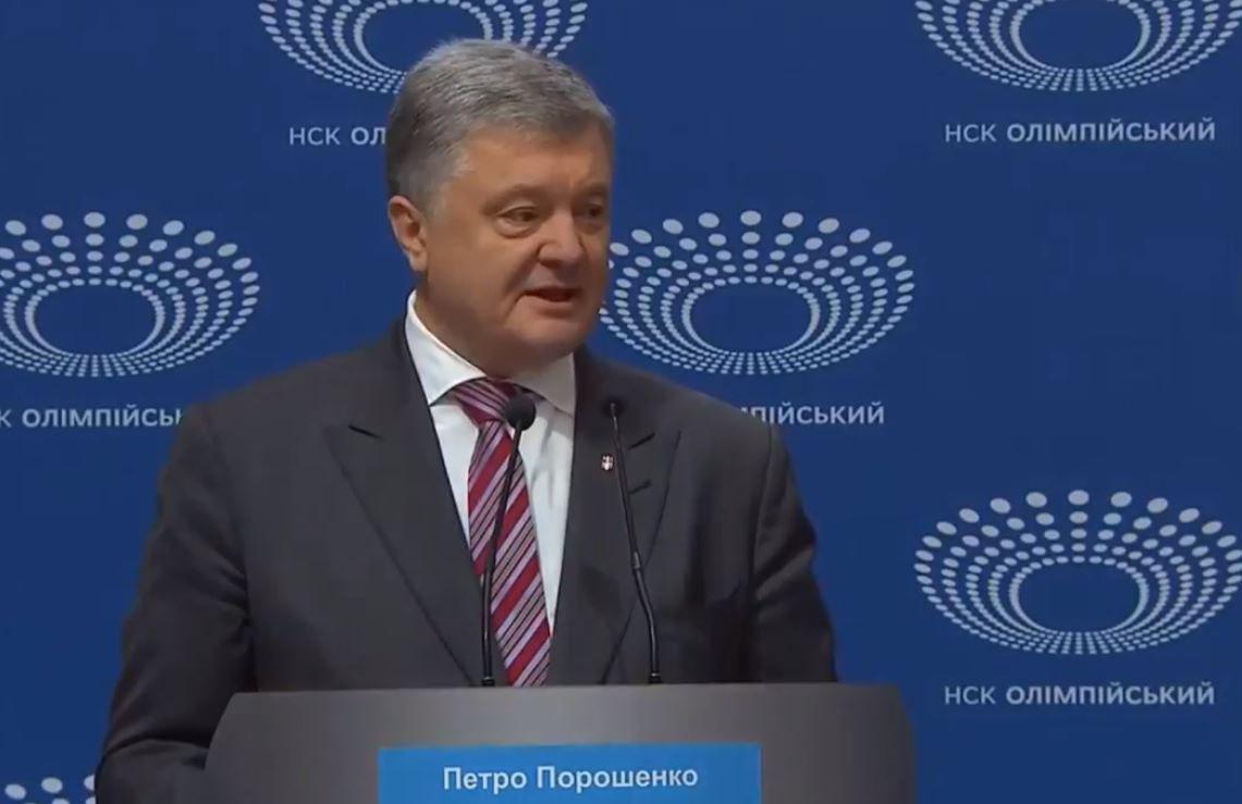 Порошенко обеща да признае резултатите от балотажа в Украйна