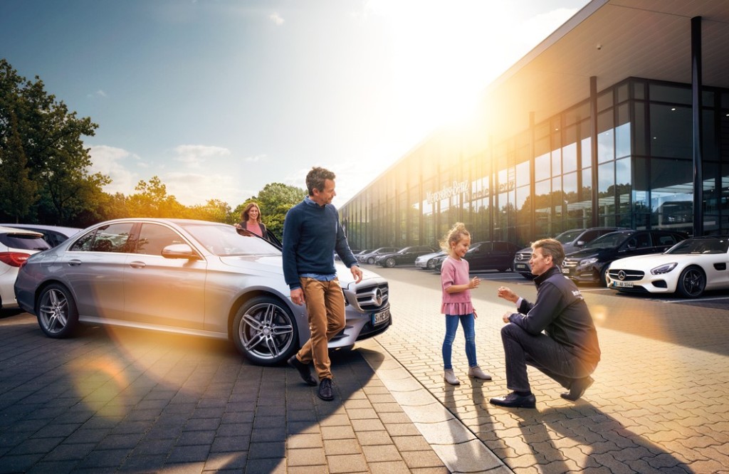 Mercedes черпи с награди за рожден ден