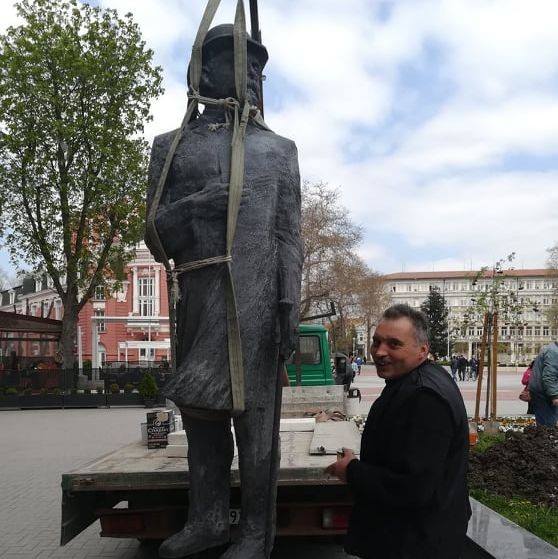 Варна вдигна статуя на един от най-забележителните си кметове