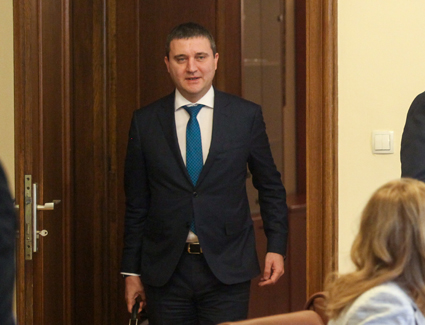Финансовият министър Владислав Горанов пред „Труд”: София е вторият аутсорсинг център на Световната банка