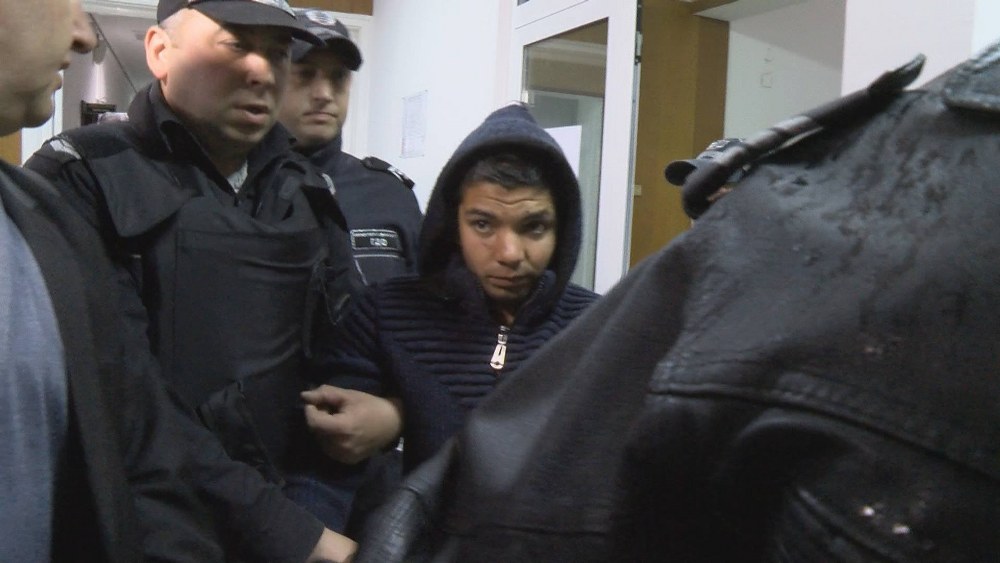Тримата биячи от Габрово остават за постоянно в ареста