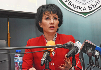 Румяна Арнаудова: Водачът на автобуса и фирмата, ремонтирала пътя, са сред виновните за инцидента край Своге