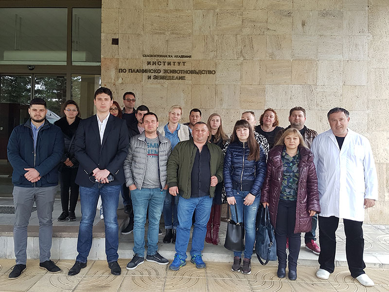 Свищовски студенти посетиха Института по планинско животновъдство и земеделие в Троян