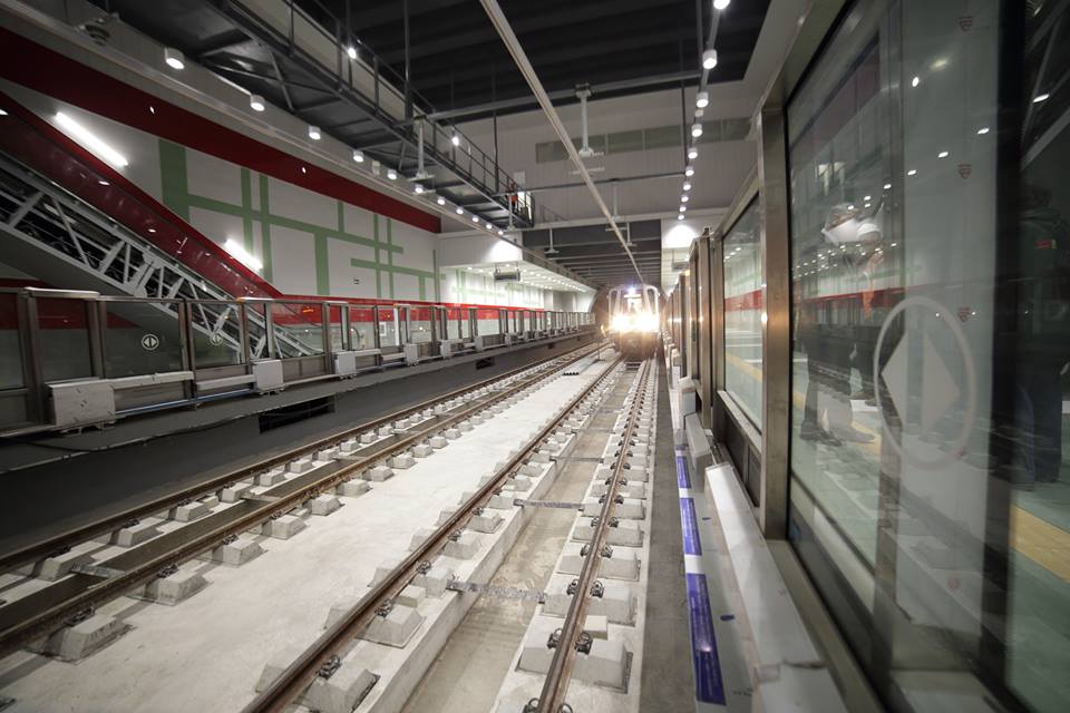 Започнаха единичните изпитания на метровлаковете по третата линия