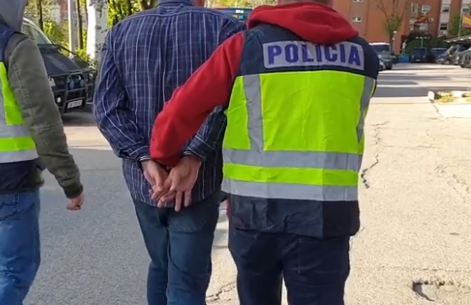 Българин е обвинен за фалшива бомбена заплаха срещу небостъргач в Мадрид (ВИДЕО)