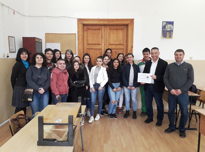Председателят на Общинският съвет в Търново подкрепи създаването на ученическо Студио по журналистика