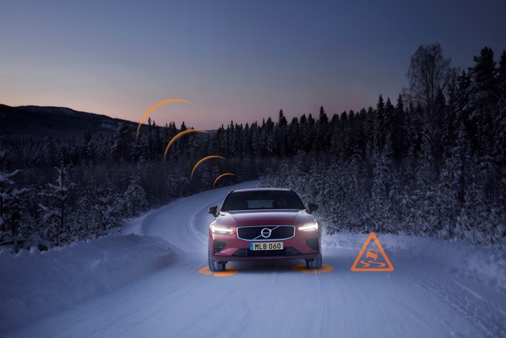Колите на Volvo ще си комуникират