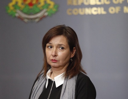 Зорница Русинова: Стартираме нова социална услуга за хора с увреждания - посещение от медицинско лице