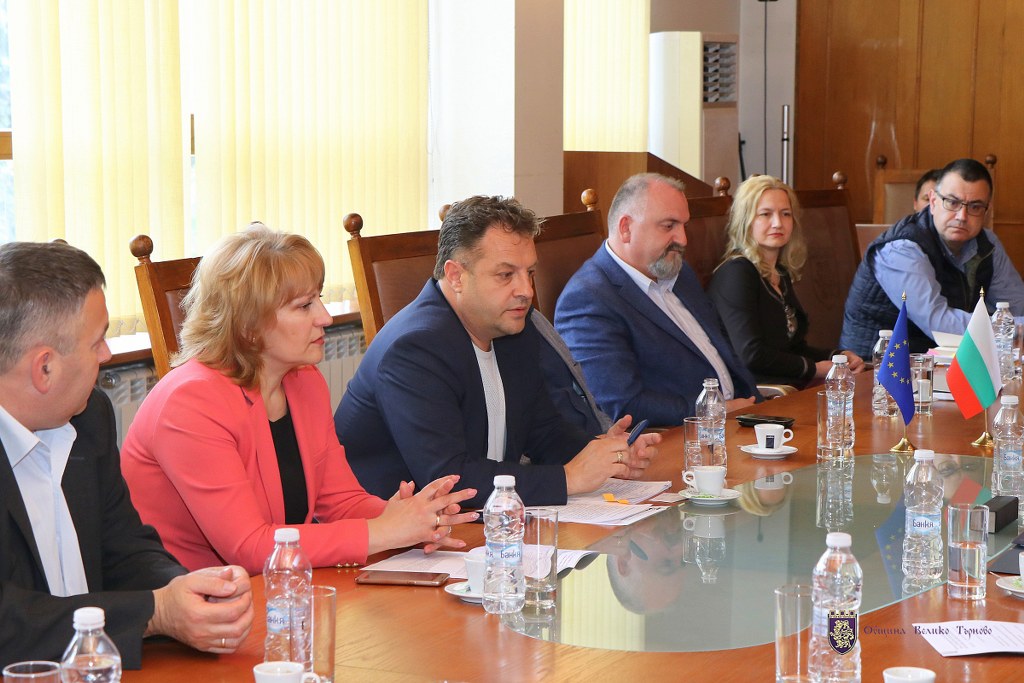 Кметът на Велико Търново: Годините 2019 и 2020 ще са интензивни за строителните проекти на общините