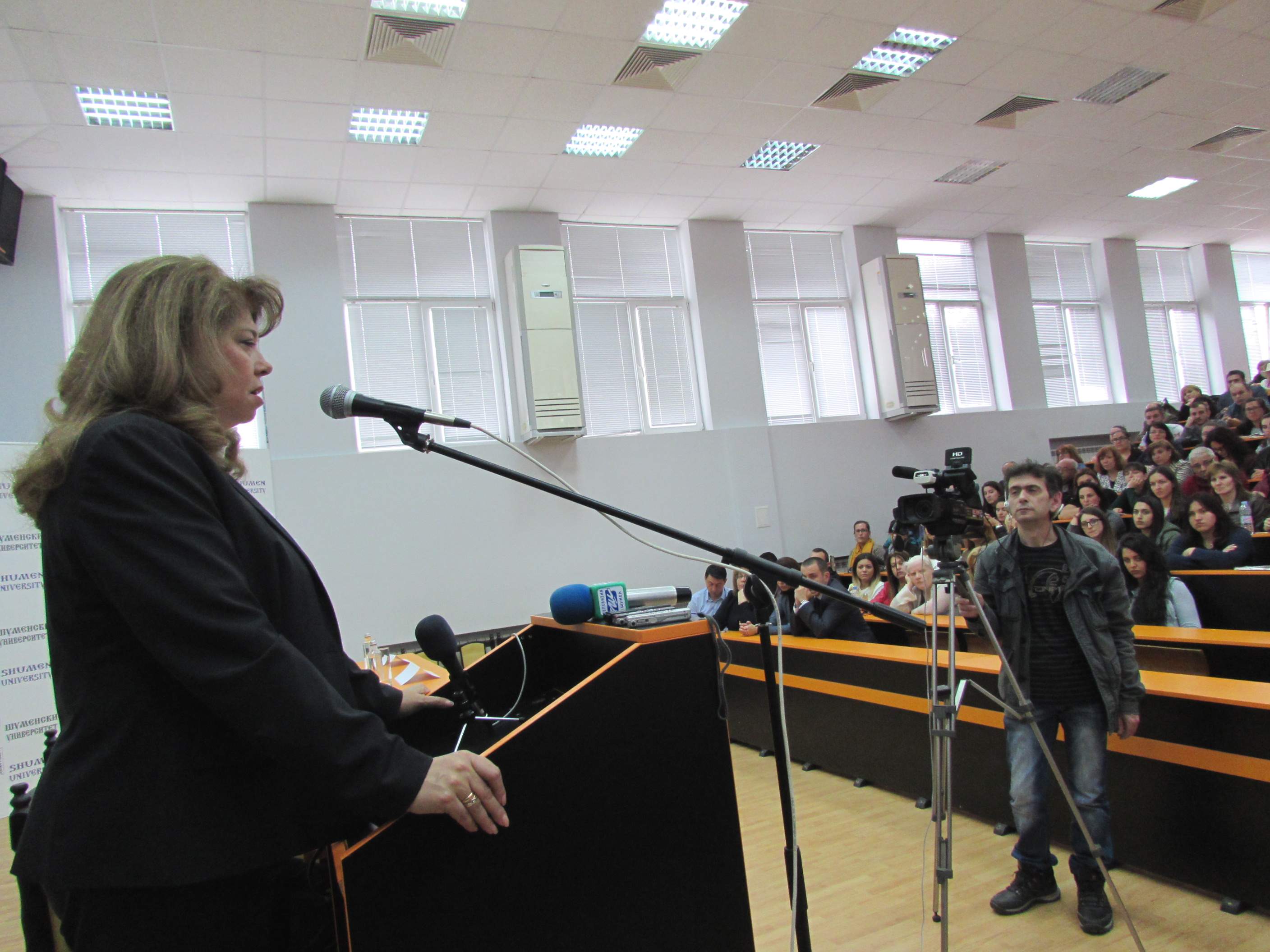 Илияна Йотова: Да променим начина на избор на еврокомисари