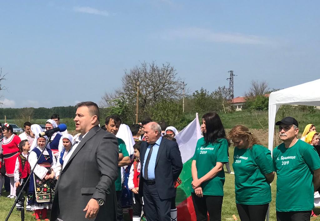 Емил Радев в с. Бранище: Нека се гордеем с традициите и богатата култура на България
