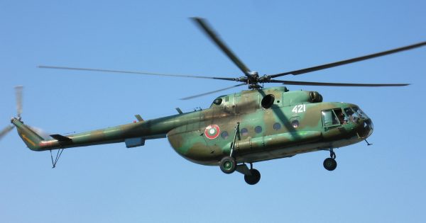 Военен хеликоптер катастрофира в Афганистан